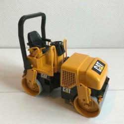 Bruder Caterpillar straatwals (Bruder 02433)