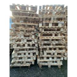 Kleine verzend pallets, voldoende voorraad!