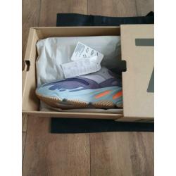 yeezy boost 700 36 3 ½