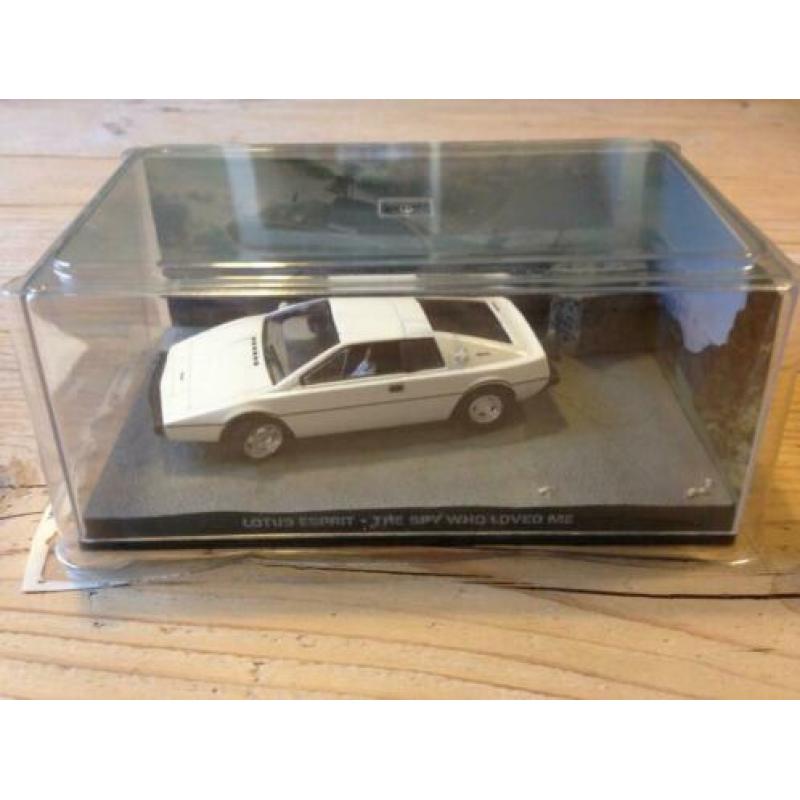Lotus Esprit, 007 'The Spy Who Loved Me' 1:43