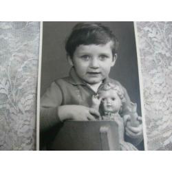 Oude foto kaart - meisje met schildkröt / schildpad pop