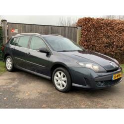 Renault LAGUNA 1.5 dCi Dynamique 2010 Navigatie cruisecontro