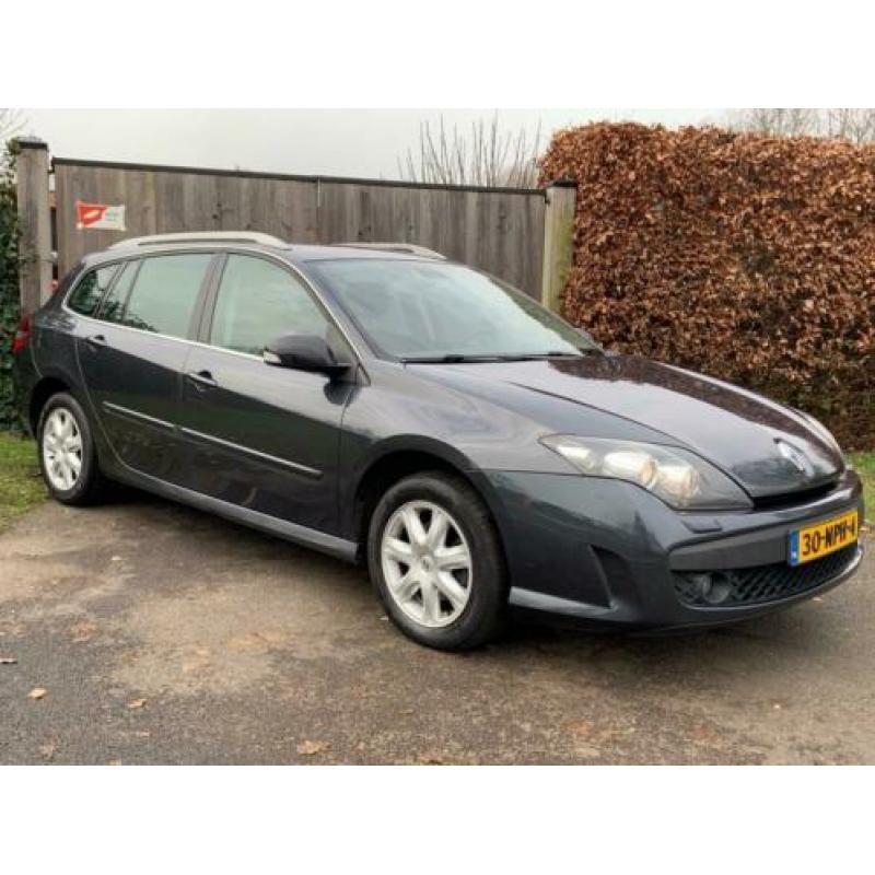 Renault LAGUNA 1.5 dCi Dynamique 2010 Navigatie cruisecontro