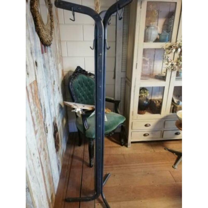 Stoere industriele staande kapstok