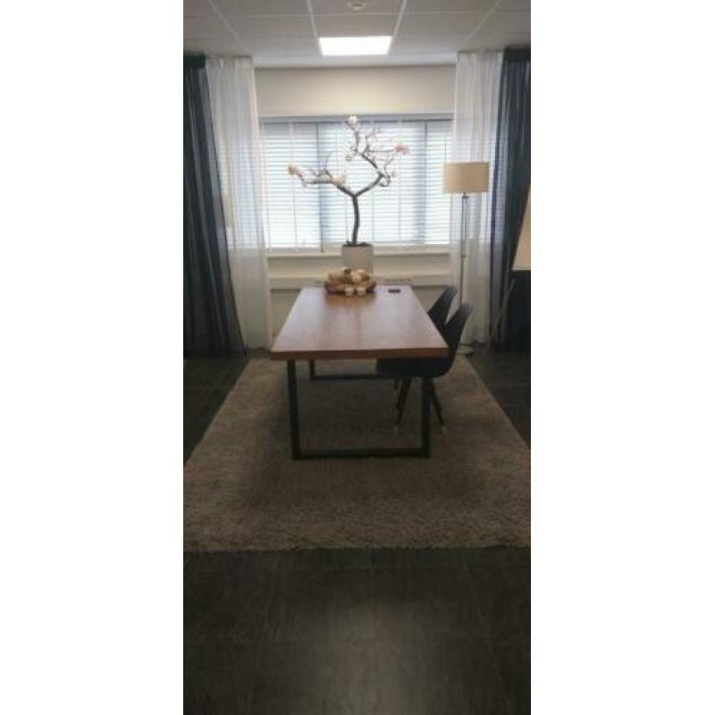 Eettafel te koop 200 Lx 90B x 70H