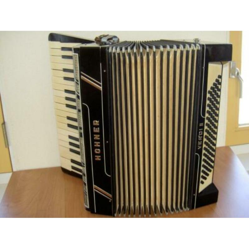 Acordeon 80 basser Hohner