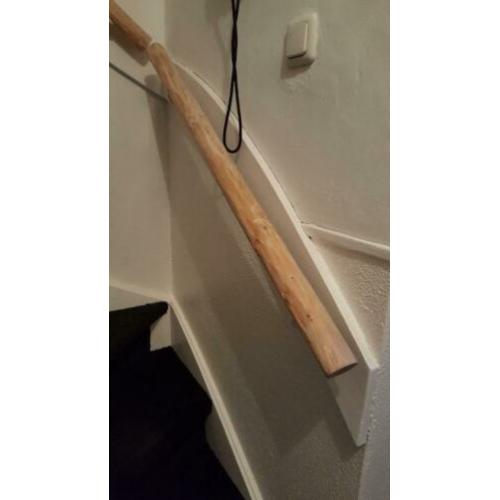 Trapleuningen dennenboom hout