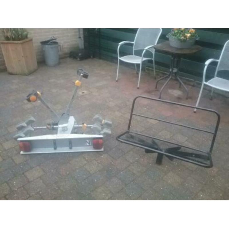 Te koop fietsdrager en koffers drager samen compleet.