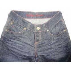 Nieuwe Hilfiger Denim donkerblauwe spijkerbroek. Maat 27-32