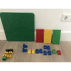 Duplo in opbergbak. Mooie set. Doe een aannemelijk bod