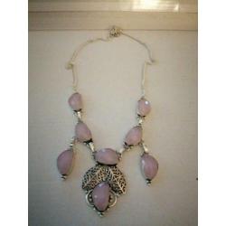 Prachtige handgemaakte 925z ketting met roze quartz 50cm