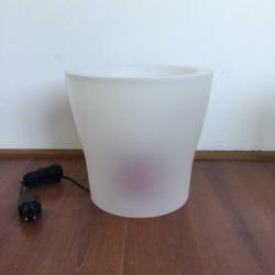 Elho Ambiance design kunststof bloempot met gekleurde lamp