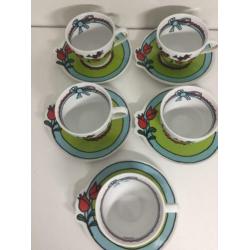 Babette Servies 5 kop en schotels groen/blauw tulpen