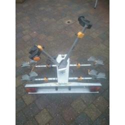 Te koop fietsdrager en koffers drager samen compleet.