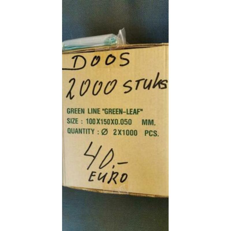 Gripzakjes met wietlogo 100x150 mm
