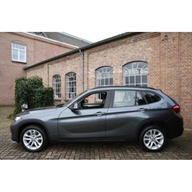 BMW X1 SDrive1.8i Automaat 150 PK 2015 66.624km € 21.945,00