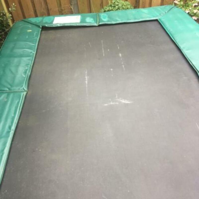 Trampoline