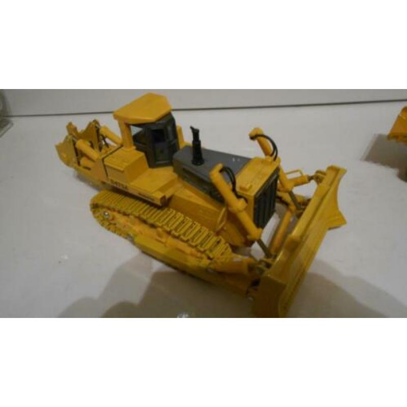 Komatsu D 475 A Bulldozer RIPPER 1/50 metal tracks shinsei