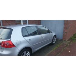 Volkswagen Golf 1.6 16V FSI 85KW 5D Aut6 2005 Grijs