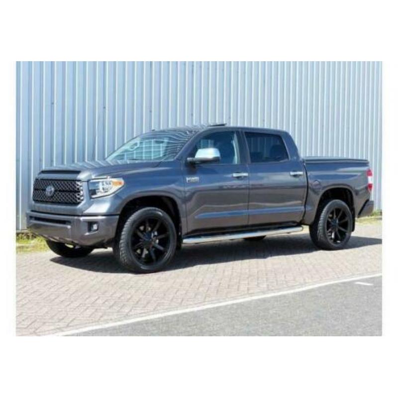 Toyota Tundra Platinum 5.7 V8 4x4 Crew Cab