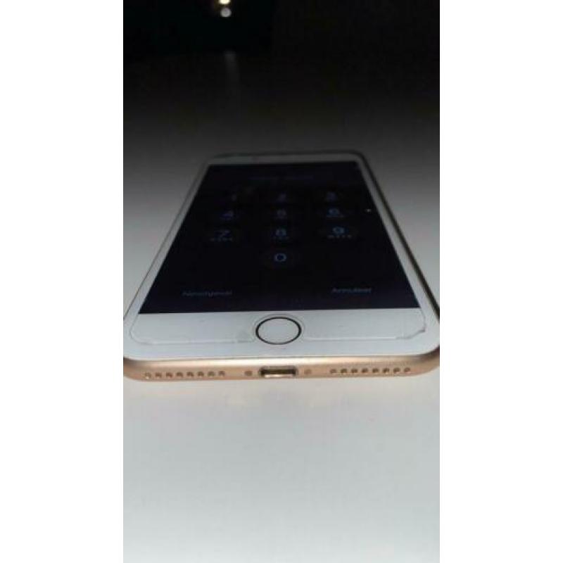 Iphone 8 plus 64 gb (let op: barst achterkant)