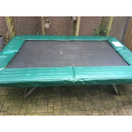 Trampoline