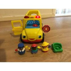 Little people schoolbus incl. 3 poppetjes