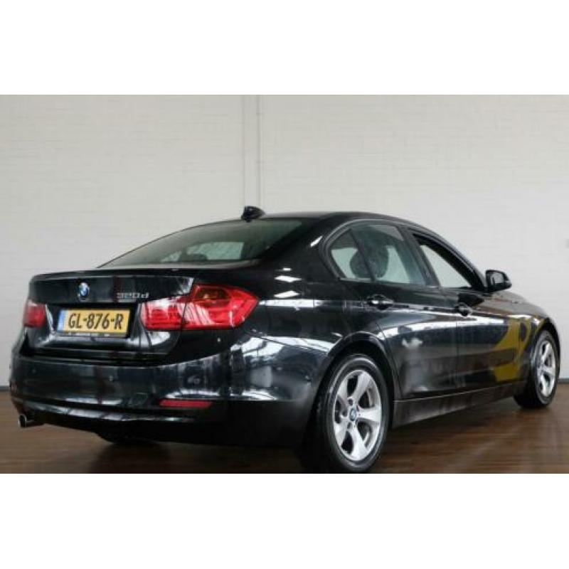 BMW 3 Serie BWJ 2015 320d 164 PK EfficientDynamics Edition B