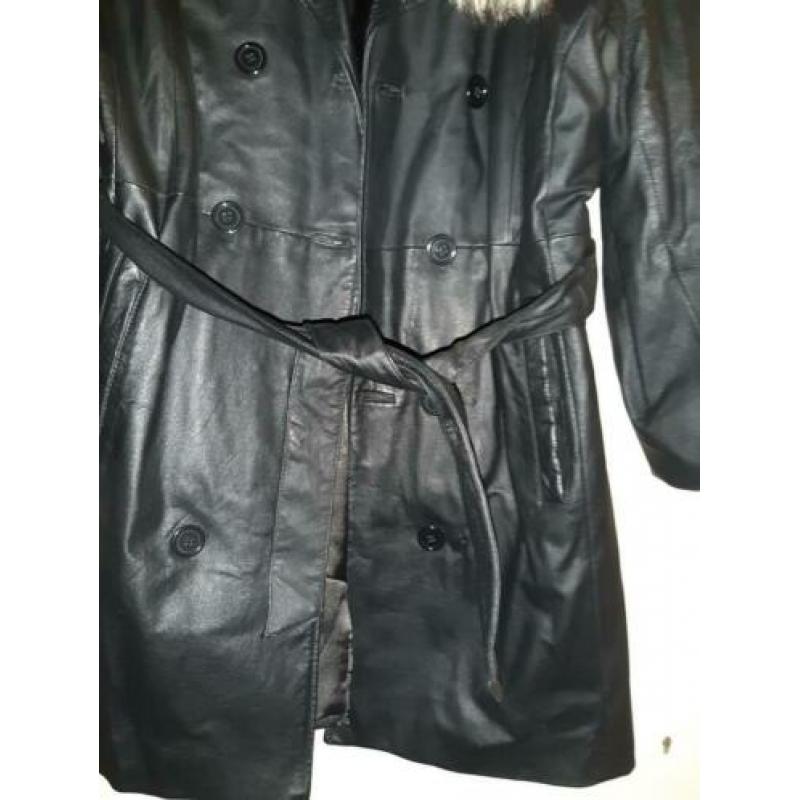 Leren trenchcoat met echte bontkraag