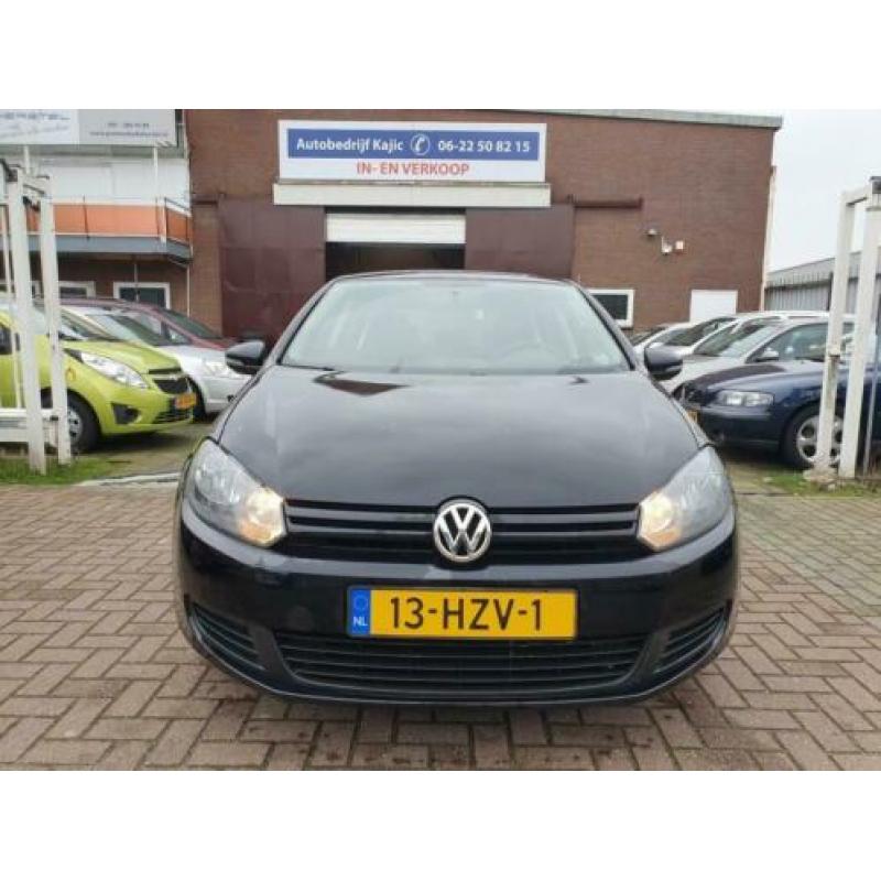 Volkswagen GOLF 1.6 TRENDLINE