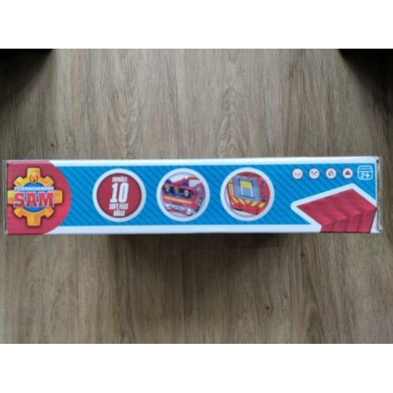 Nieuwe ballenbak wagen brandweerman Sam