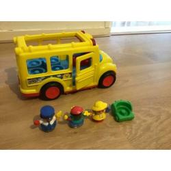 Little people schoolbus incl. 3 poppetjes