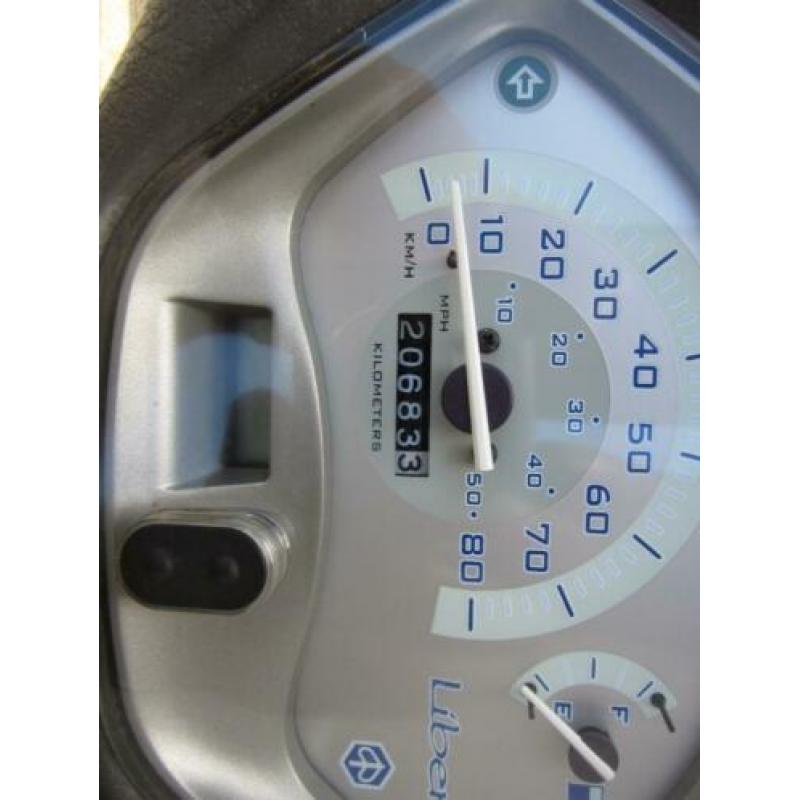 piaggio liberty 50 geel kenteken 45 KM