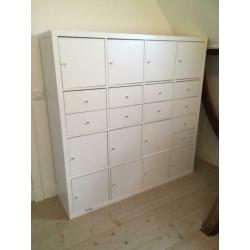 Kallax kast Ikea (wit) geheel gesloten