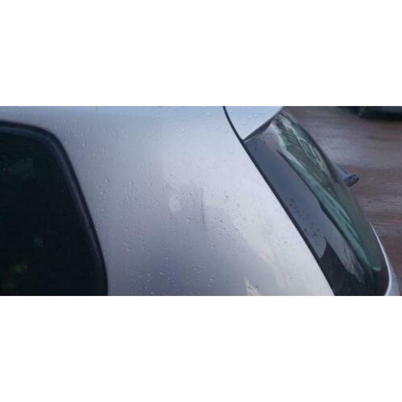 Volkswagen Golf 1.6 16V FSI 85KW 5D Aut6 2005 Grijs