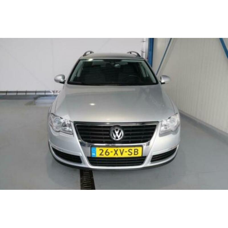 Volkswagen Passat Variant 2.0 FSI Comfortline Business - N.A