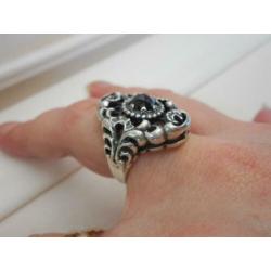 Zilveren royale Art Deco ring met granaat Hooikaas nr.539