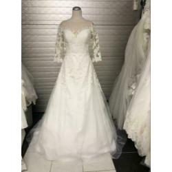 nieuw lady bird merk 38-40-42 maat prachtige bruidsjurk
