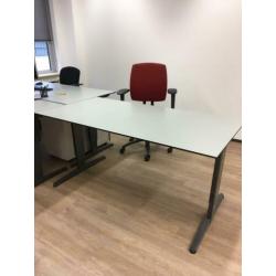 4 bureaus voor zakelijk gebruik 160 x 80 cm