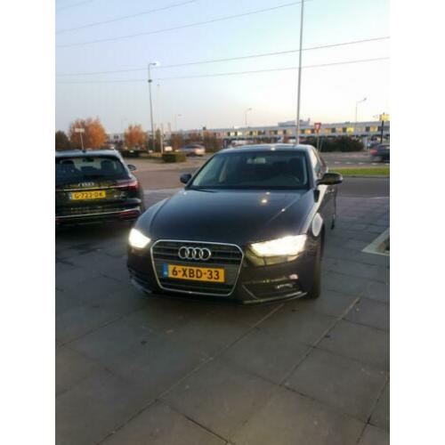Audi A4 1.8TFSI 170PK 2014 Zwart.