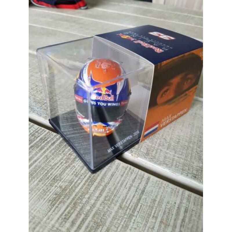 Max Verstappen helm 1:5 België 2016