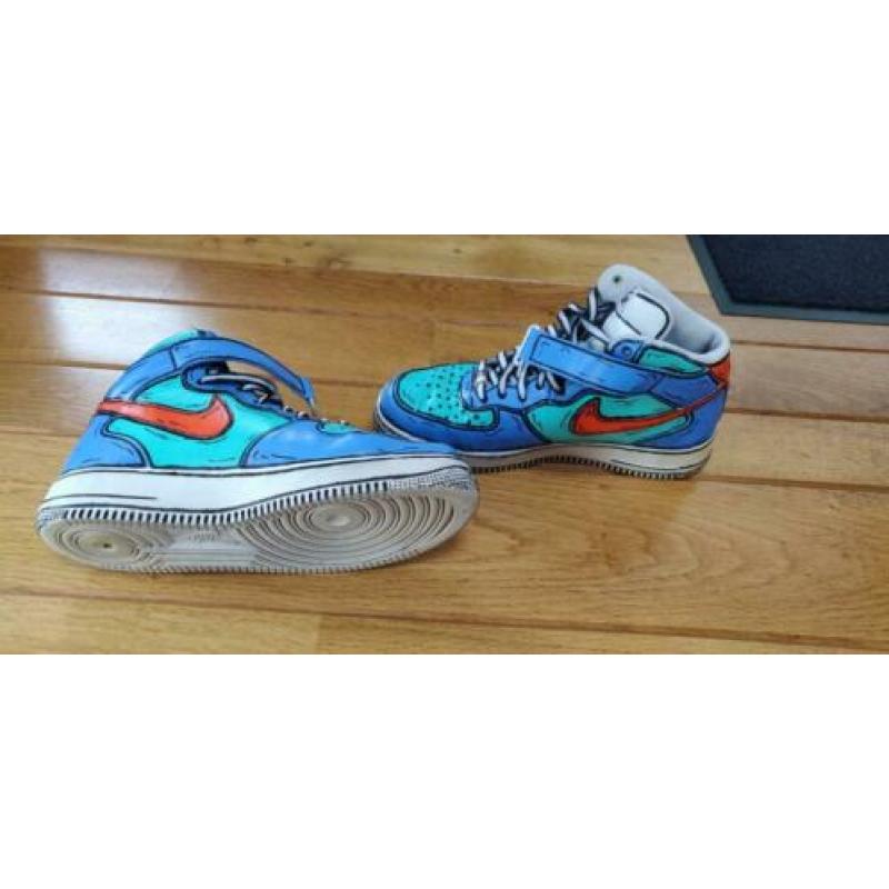 Uniek! Nike Air Force 1 Mid Cartoon Custom maat 42.5 US9