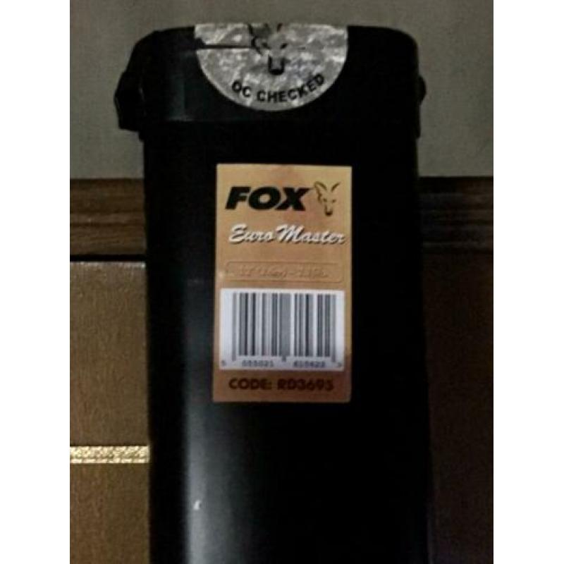 2 Hengelkokers Van FOX Voor Karperhengels