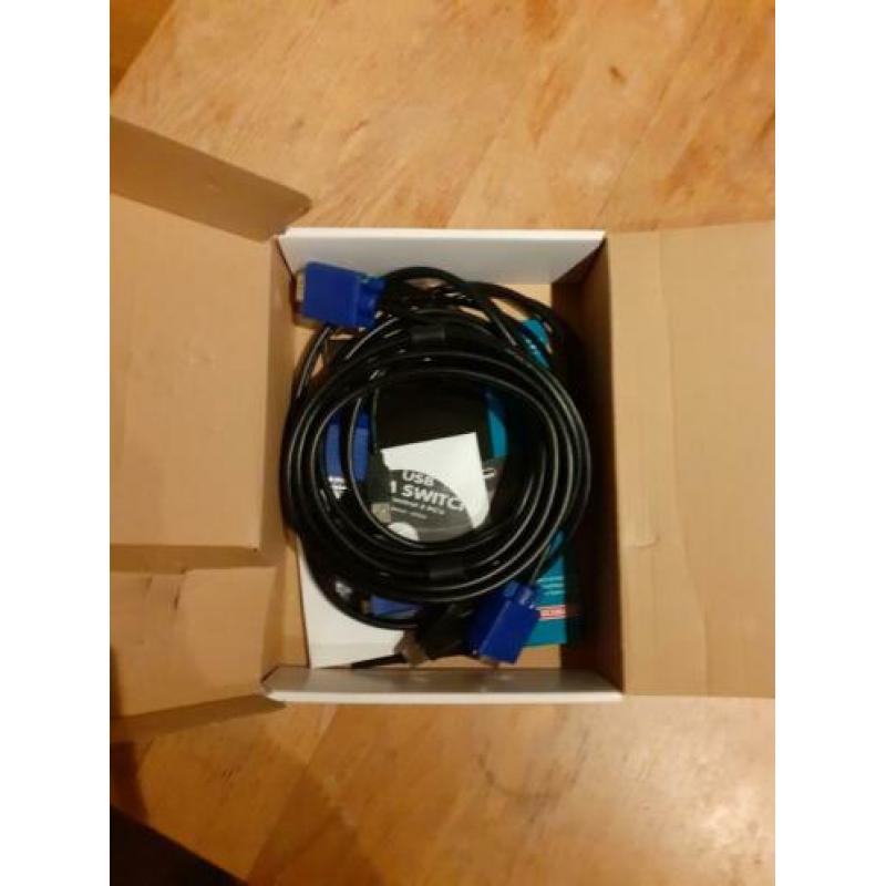 Usb KVM switch nieuw!