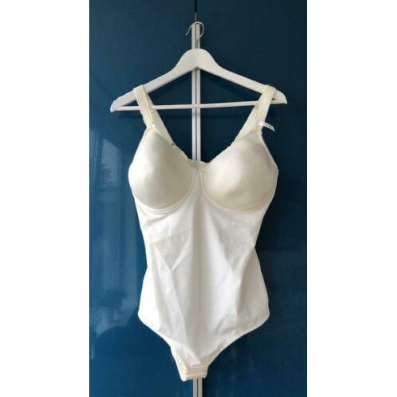 Corrigerende body maat 85G