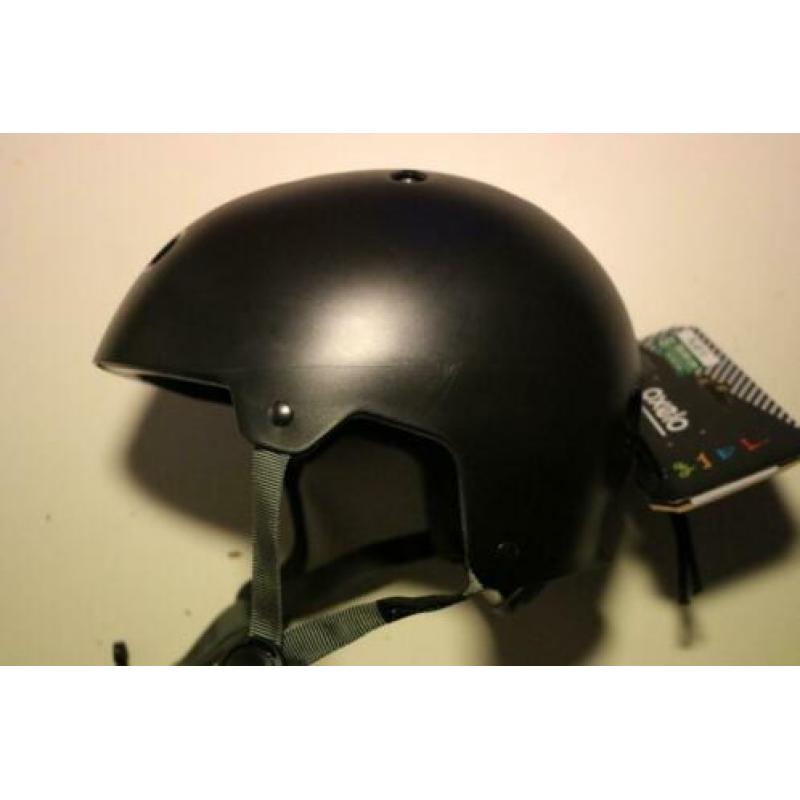 Oxelo Helm voor Steppen/Skaten/Skateboarden/Fietsen NIEUW