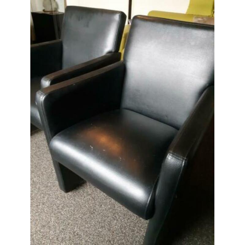 2 fauteuils op wieltjes