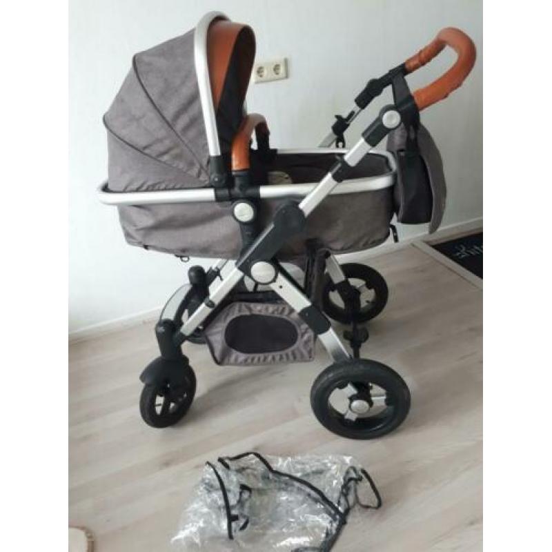 Kinderwagen met maxicosi