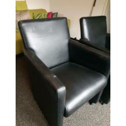 2 fauteuils op wieltjes
