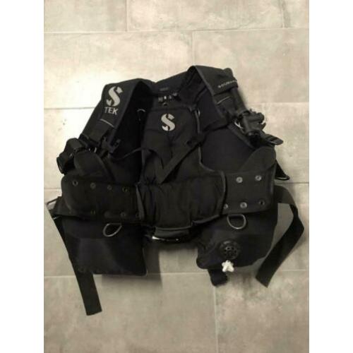 Wing / wingjacket Scubapro, Pure Tek, maat M-L.